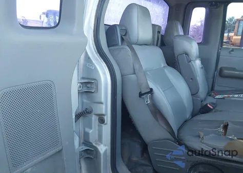 2007 Ford F-150 Stx/Xl/Xlt из США, поврежденный, VIN 1FTRF12297NA25759